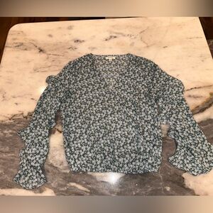 Max Studio Size Medium Floral V-Neck Ruffle Long Sleeve Top